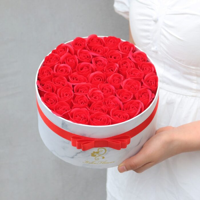 Rose Flowers Gift Box Soap Rose Flowers  Round Gift Box Romantic Gift for Valentines Day Gifts  Birthday Gifts  Christmas Day Gifts Environmentally Friendly Materials - 图片 3